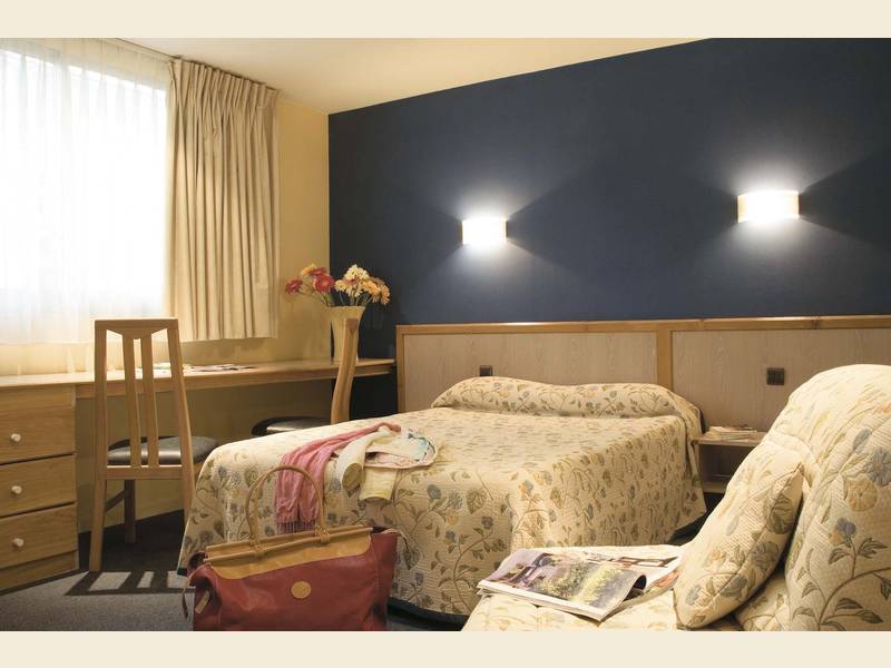 סן-גודנס Hotel Du Commerce Spa מראה חיצוני תמונה